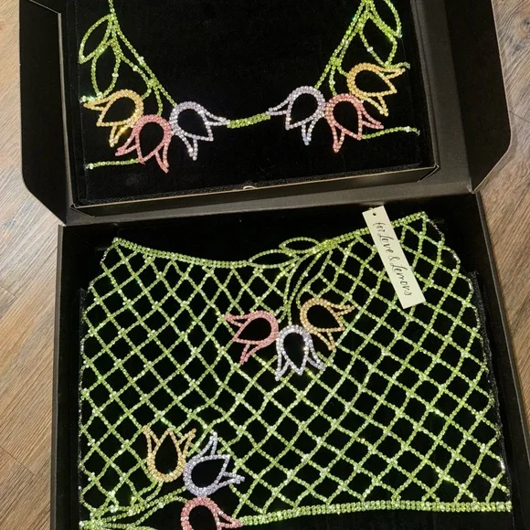 Tulip grip rhinestone set - Picture 3 of 3